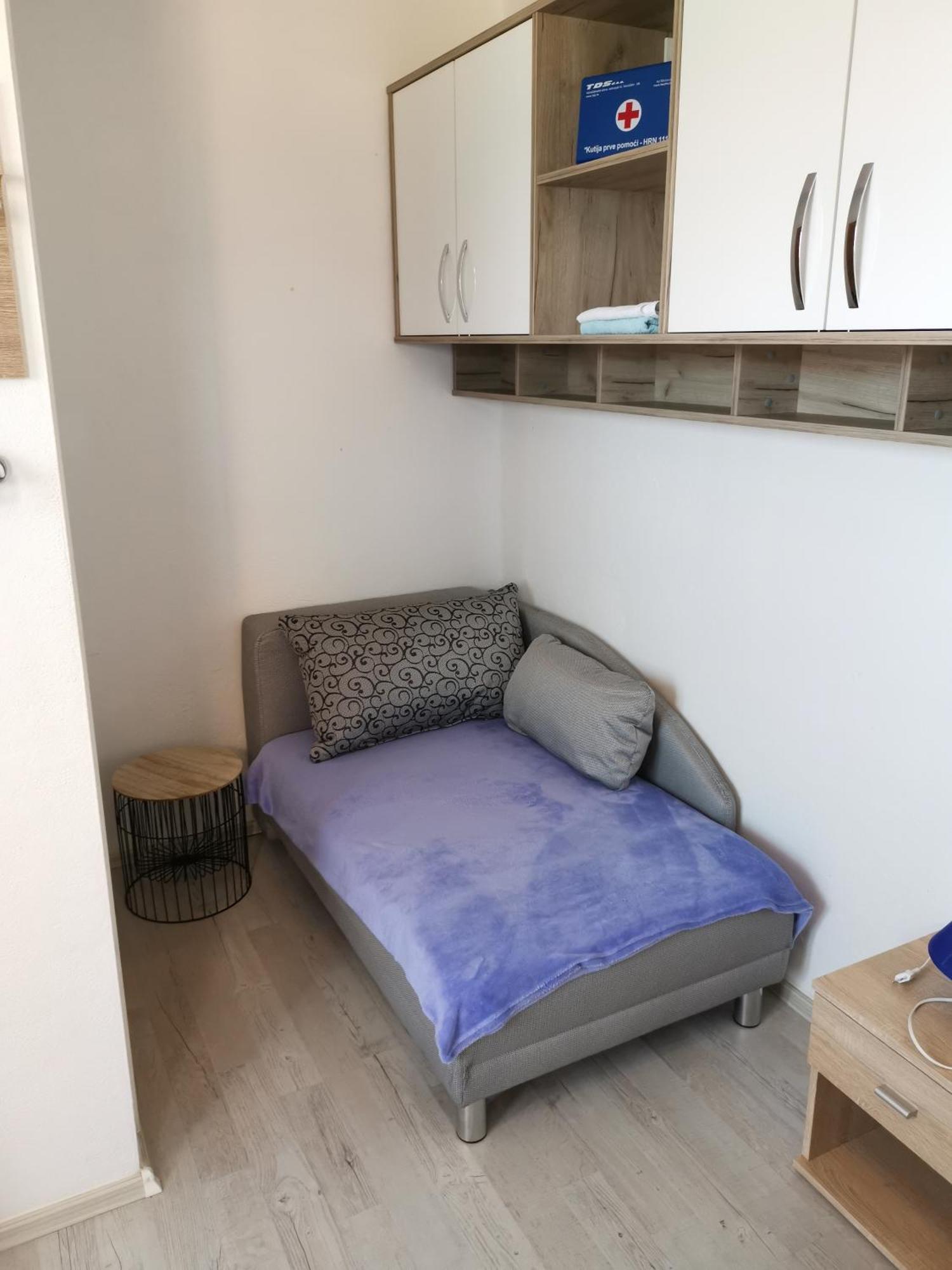 Appartamento Marinovi Dvori Slatine Esterno foto